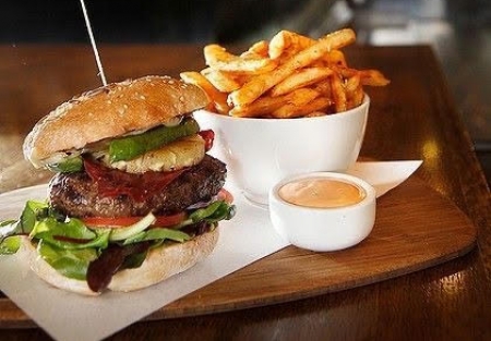 Bar & restaurant with type 47 hard liquor license in Redwood City