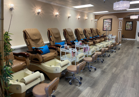 Charming Beauty salon for sale in Pleasant Hill shopping center